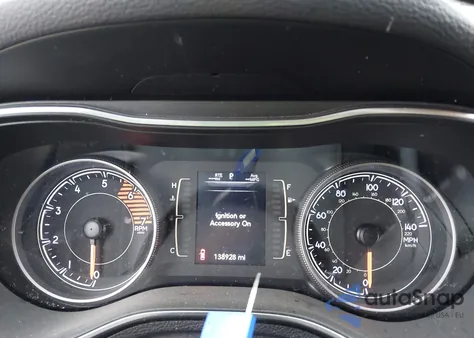 2019 Jeep Cherokee Latitude Plus Fwd из США, поврежденный, VIN 1C4PJLLN3KD159983